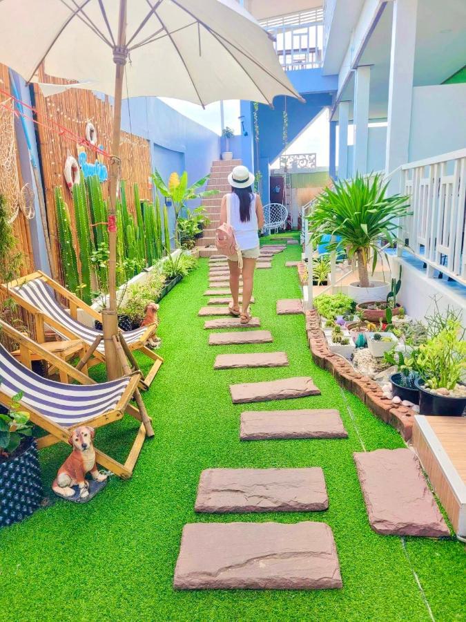 Baan Tipsukon Bed & Breakfast Ko Lan Bagian luar foto