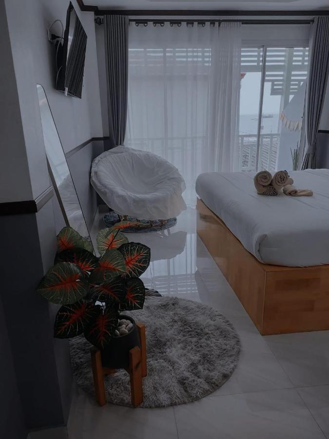 Baan Tipsukon Bed & Breakfast Ko Lan Bagian luar foto