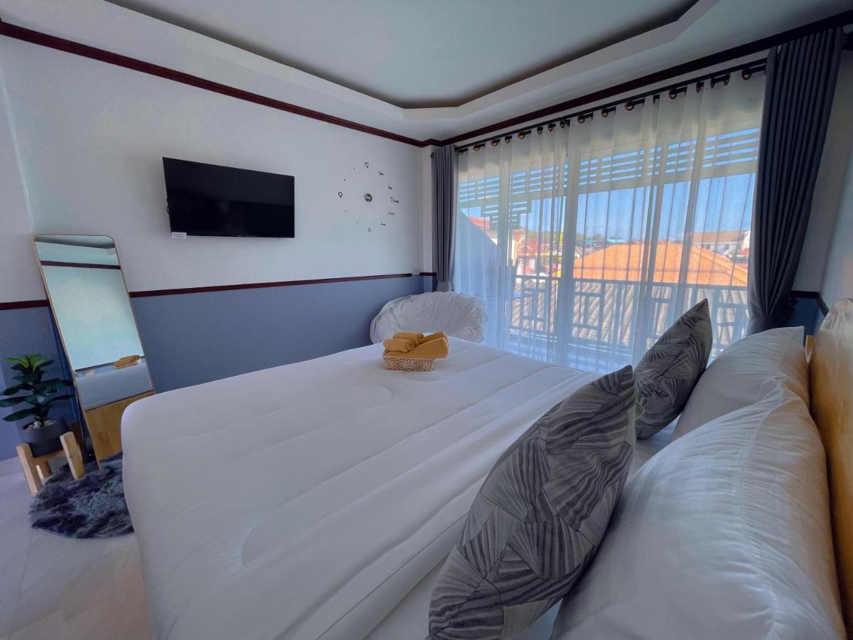 Baan Tipsukon Bed & Breakfast Ko Lan Bagian luar foto