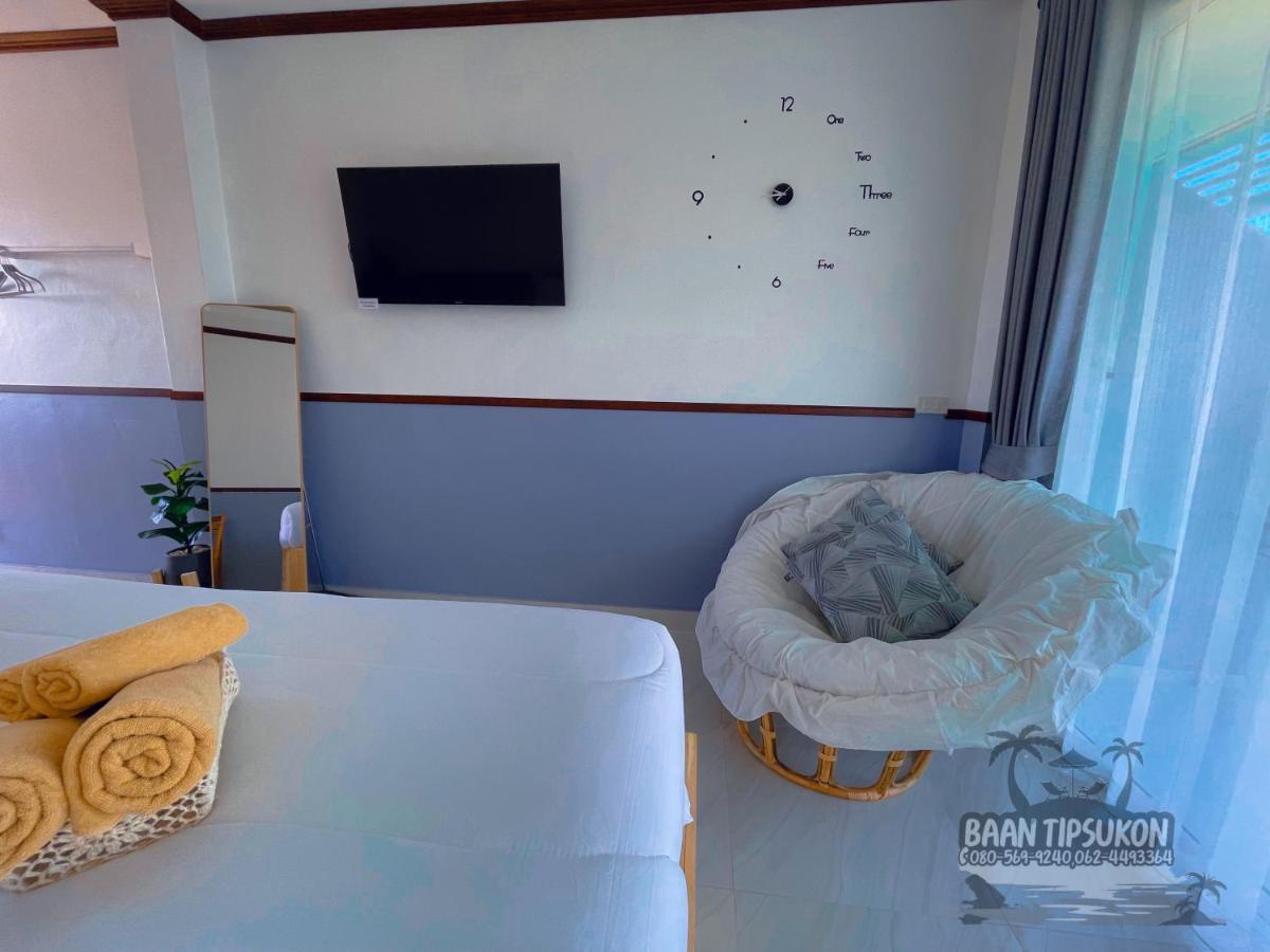 Baan Tipsukon Bed & Breakfast Ko Lan Bagian luar foto
