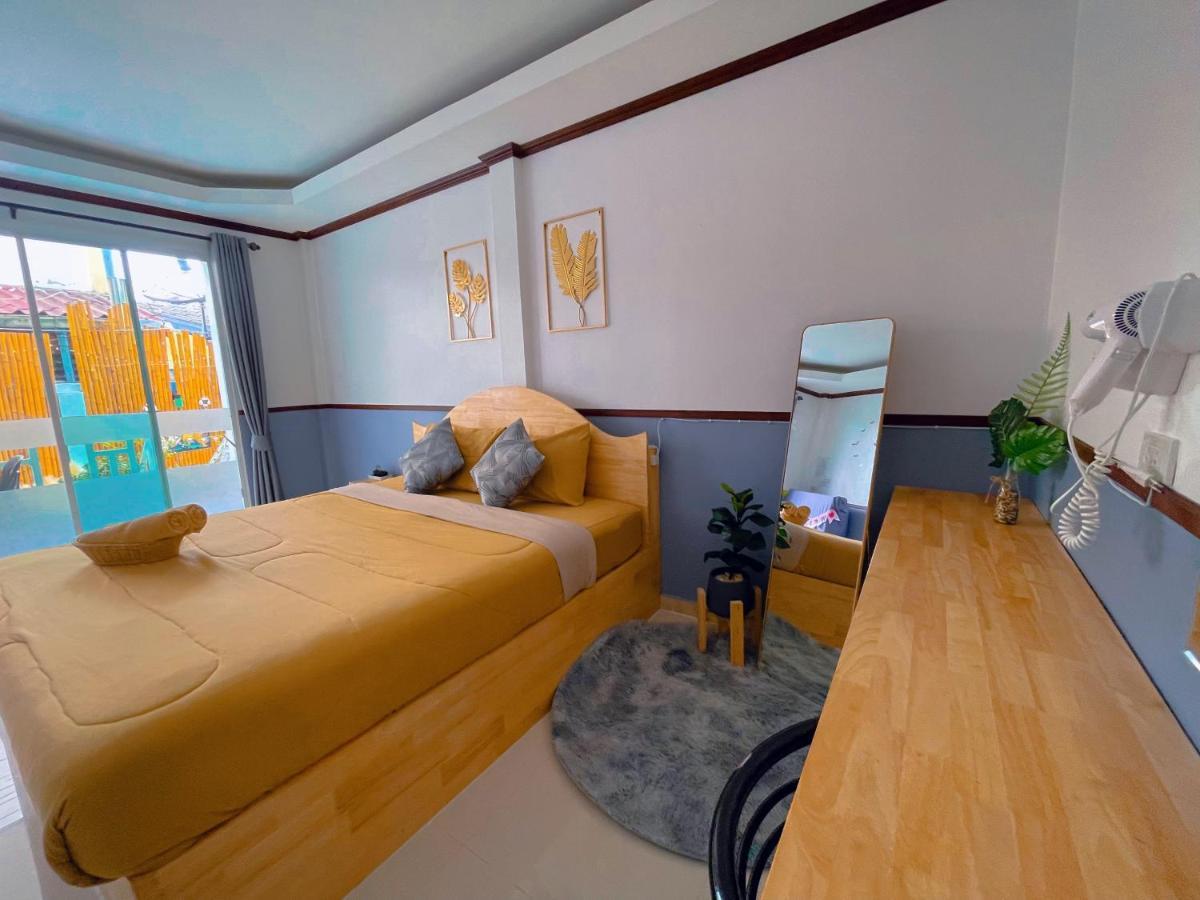 Baan Tipsukon Bed & Breakfast Ko Lan Bagian luar foto